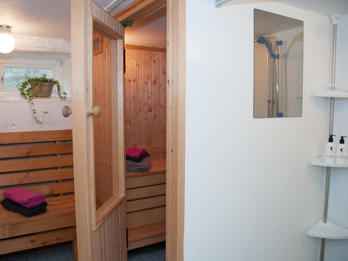 Ekeby I Bro Bed and Breakfast Buitenkant foto