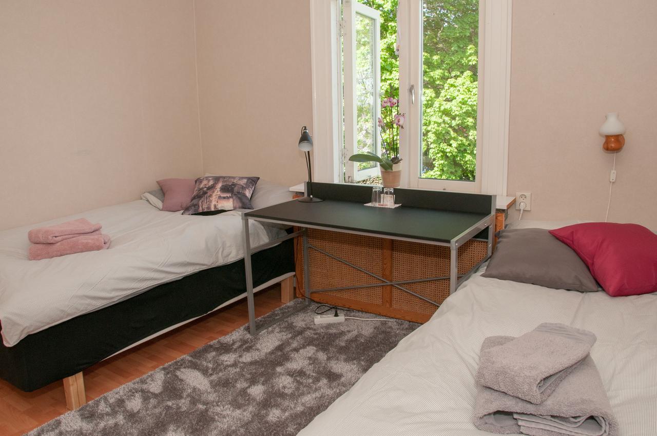 Ekeby I Bro Bed and Breakfast Buitenkant foto